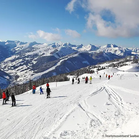 Bernkogel By Interhome Apartment Saalbach-Hinterglemm
